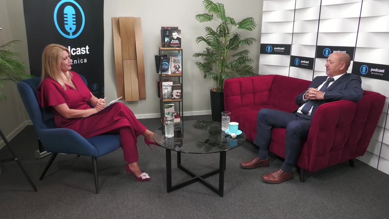 Ivan Lovrinović i Ariana Kekić u studiju